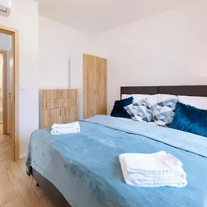 Folimanka Apartment
